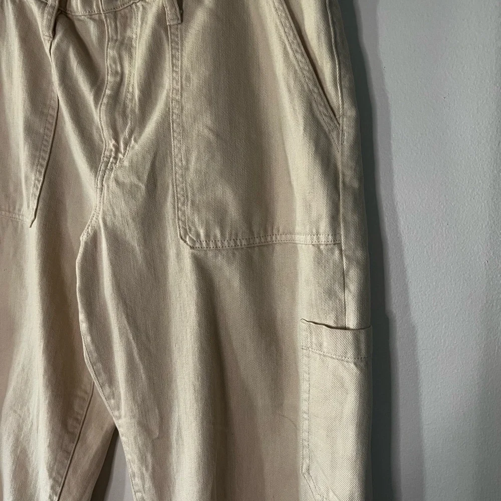 Banana Republic Women's Cream High Rise Barrel Cargo Jeans - Picture 3 of 5